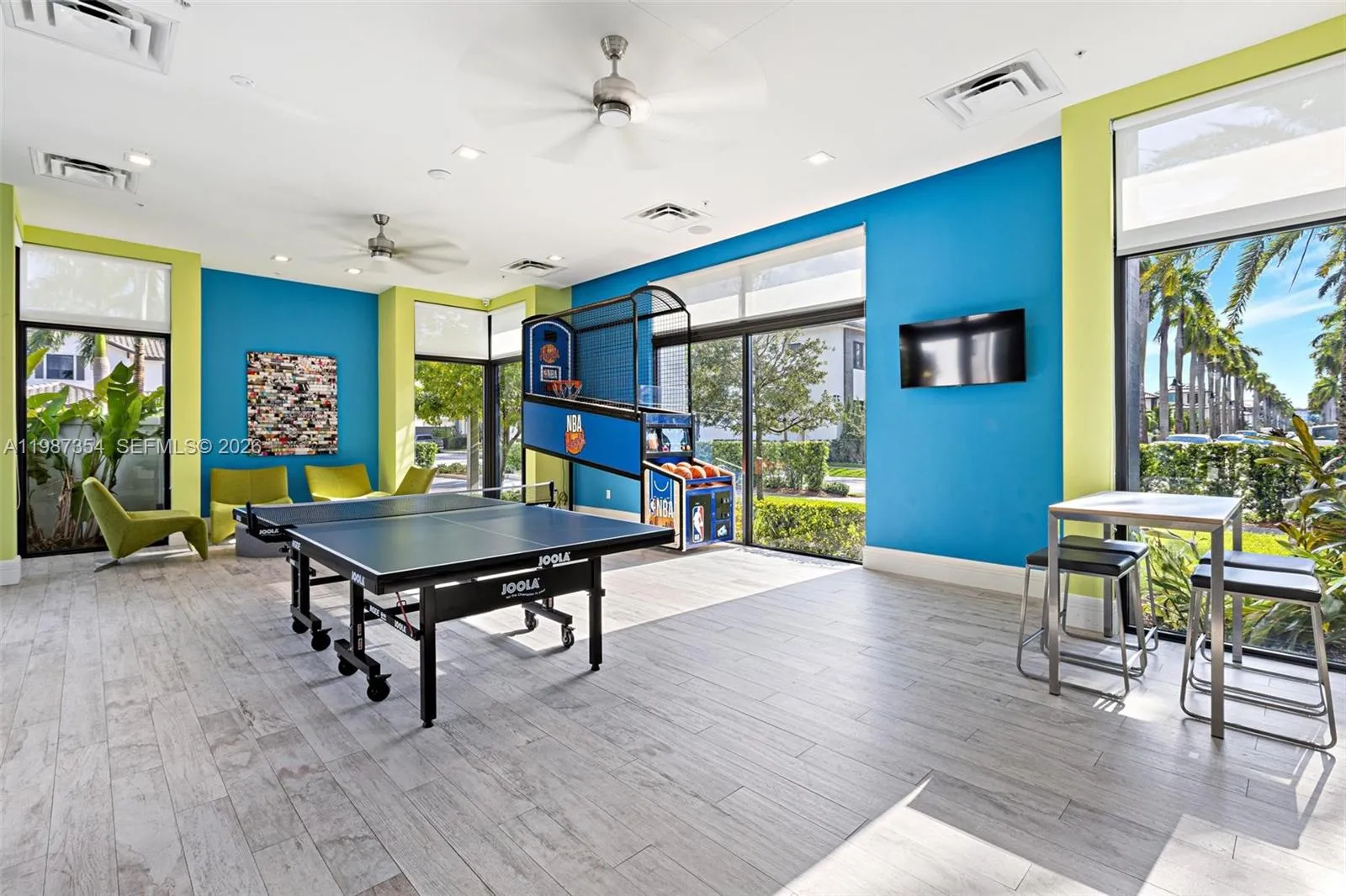 8225 Nw 43rd St, Doral, Florida 33166, Doral, Florida 33166, 4 Bedrooms Bedrooms, ,3 BathroomsBathrooms,Residential Lease,For Rent,8225 Nw 43rd St, Doral, Florida 33166,A11987354