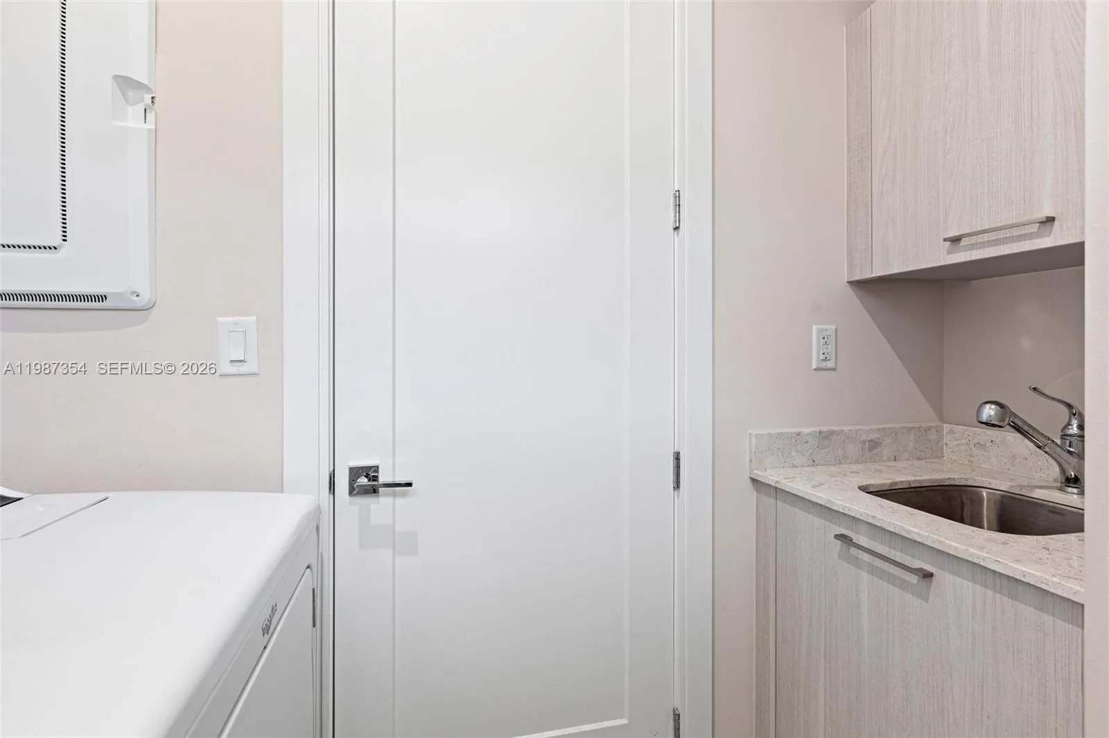 8225 Nw 43rd St, Doral, Florida 33166, Doral, Florida 33166, 4 Bedrooms Bedrooms, ,3 BathroomsBathrooms,Residential Lease,For Rent,8225 Nw 43rd St, Doral, Florida 33166,A11987354