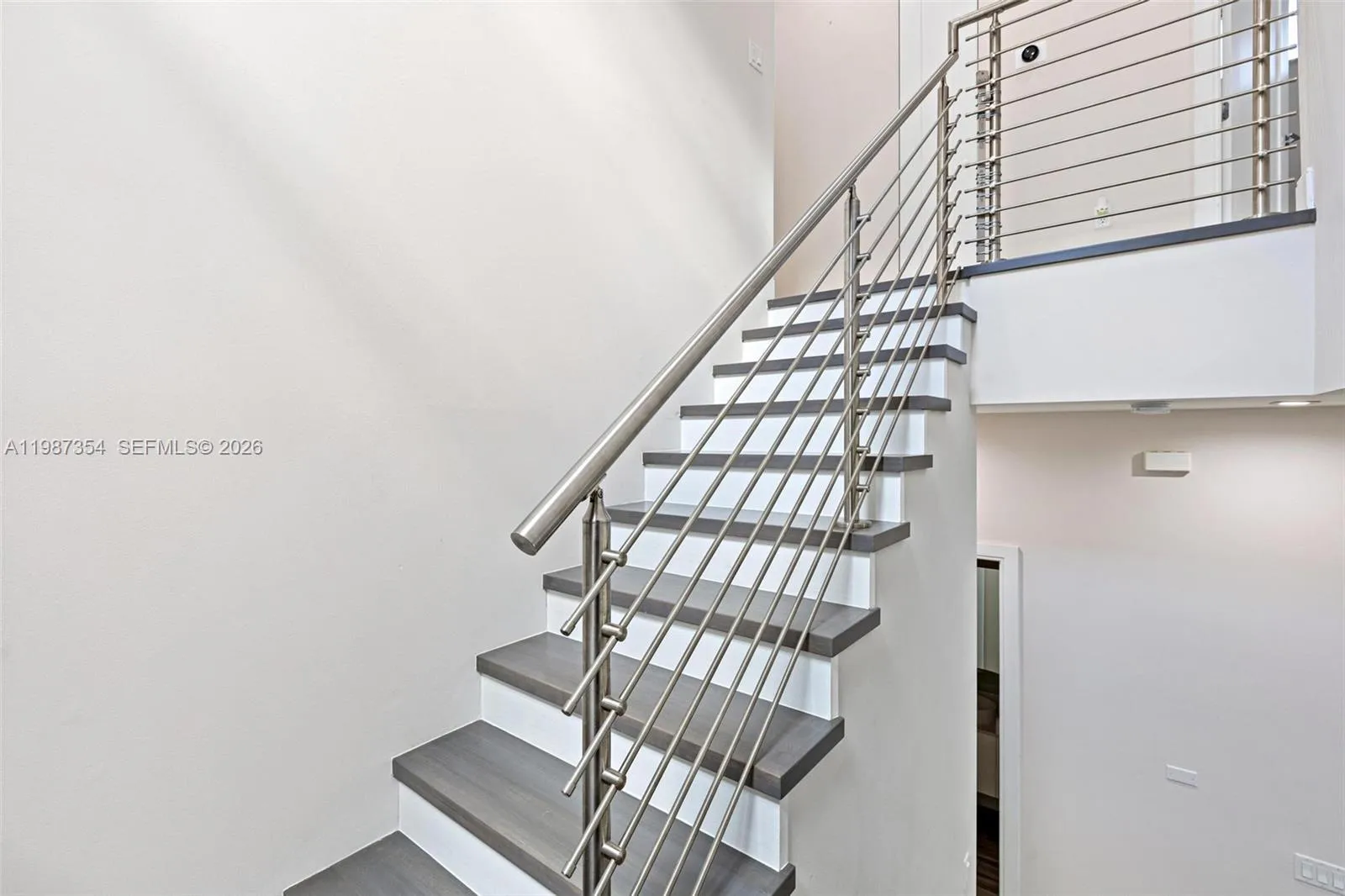 8225 Nw 43rd St, Doral, Florida 33166, Doral, Florida 33166, 4 Bedrooms Bedrooms, ,3 BathroomsBathrooms,Residential Lease,For Rent,8225 Nw 43rd St, Doral, Florida 33166,A11987354