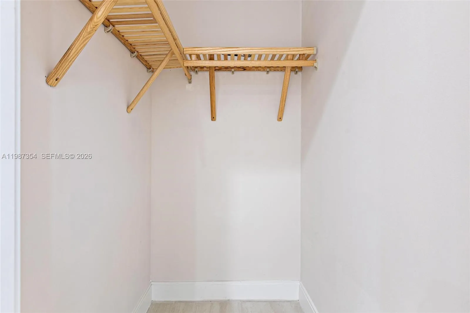8225 Nw 43rd St, Doral, Florida 33166, Doral, Florida 33166, 4 Bedrooms Bedrooms, ,3 BathroomsBathrooms,Residential Lease,For Rent,8225 Nw 43rd St, Doral, Florida 33166,A11987354