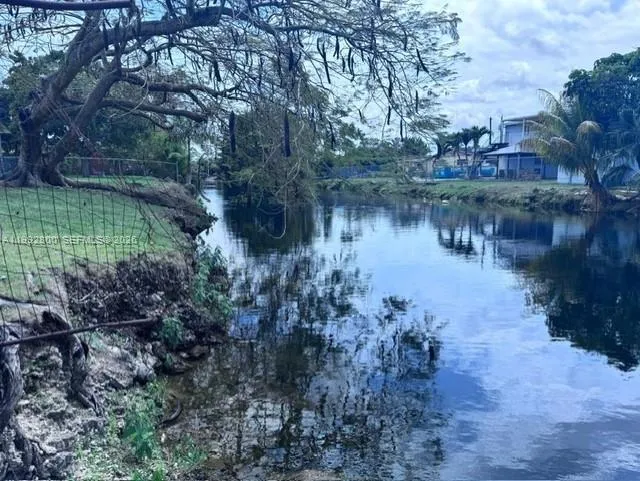 6200 Sw 109th Ave, Miami, Florida 33173, Miami, Florida 33173, 3 Bedrooms Bedrooms, ,2 BathroomsBathrooms,Residential,For Sale,6200 Sw 109th Ave, Miami, Florida 33173,A11992800