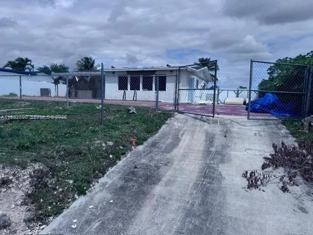 6200 Sw 109th Ave, Miami, Florida 33173, Miami, Florida 33173, 3 Bedrooms Bedrooms, ,2 BathroomsBathrooms,Residential,For Sale,6200 Sw 109th Ave, Miami, Florida 33173,A11992800