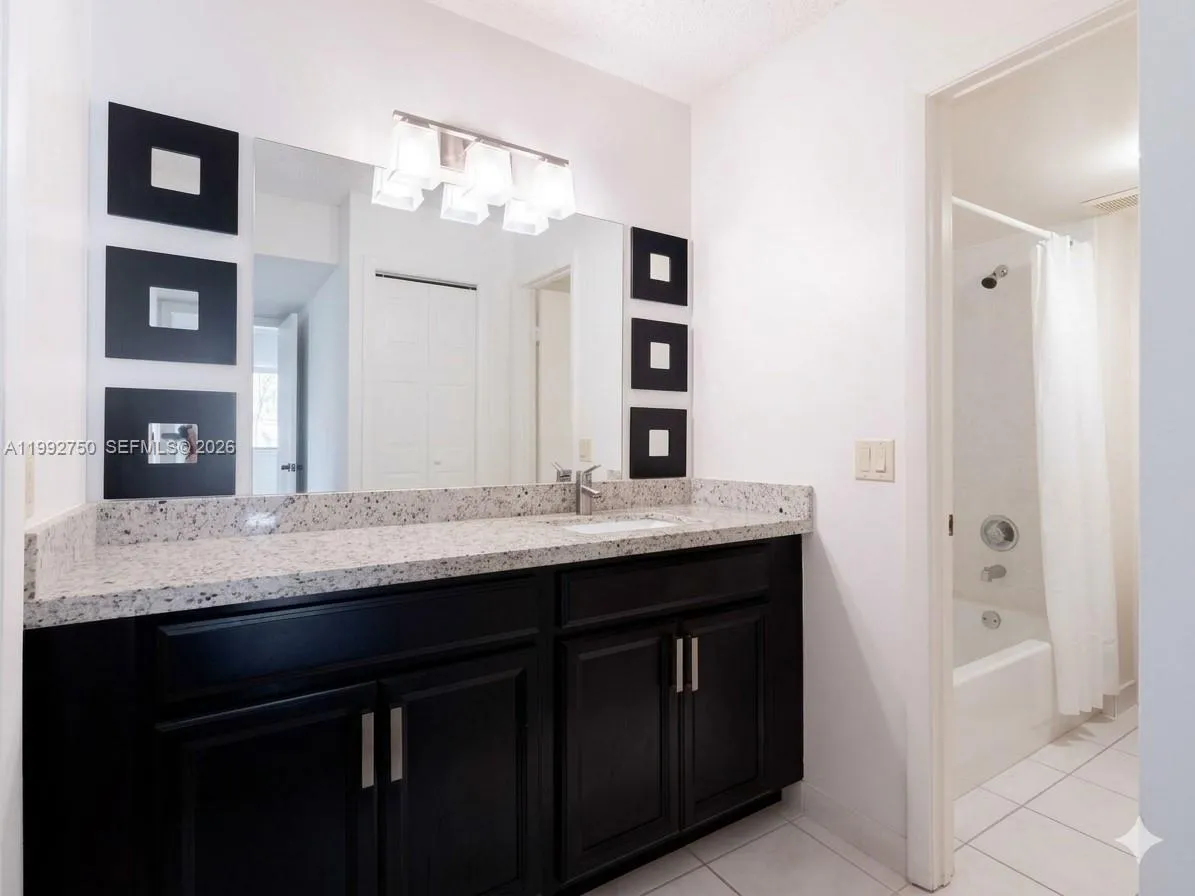 357 Lakeview Dr 201, Weston, Florida 33326, Weston, Florida 33326, 2 Bedrooms Bedrooms, ,2 BathroomsBathrooms,Residential Lease,For Rent,357 Lakeview Dr 201, Weston, Florida 33326,A11992750