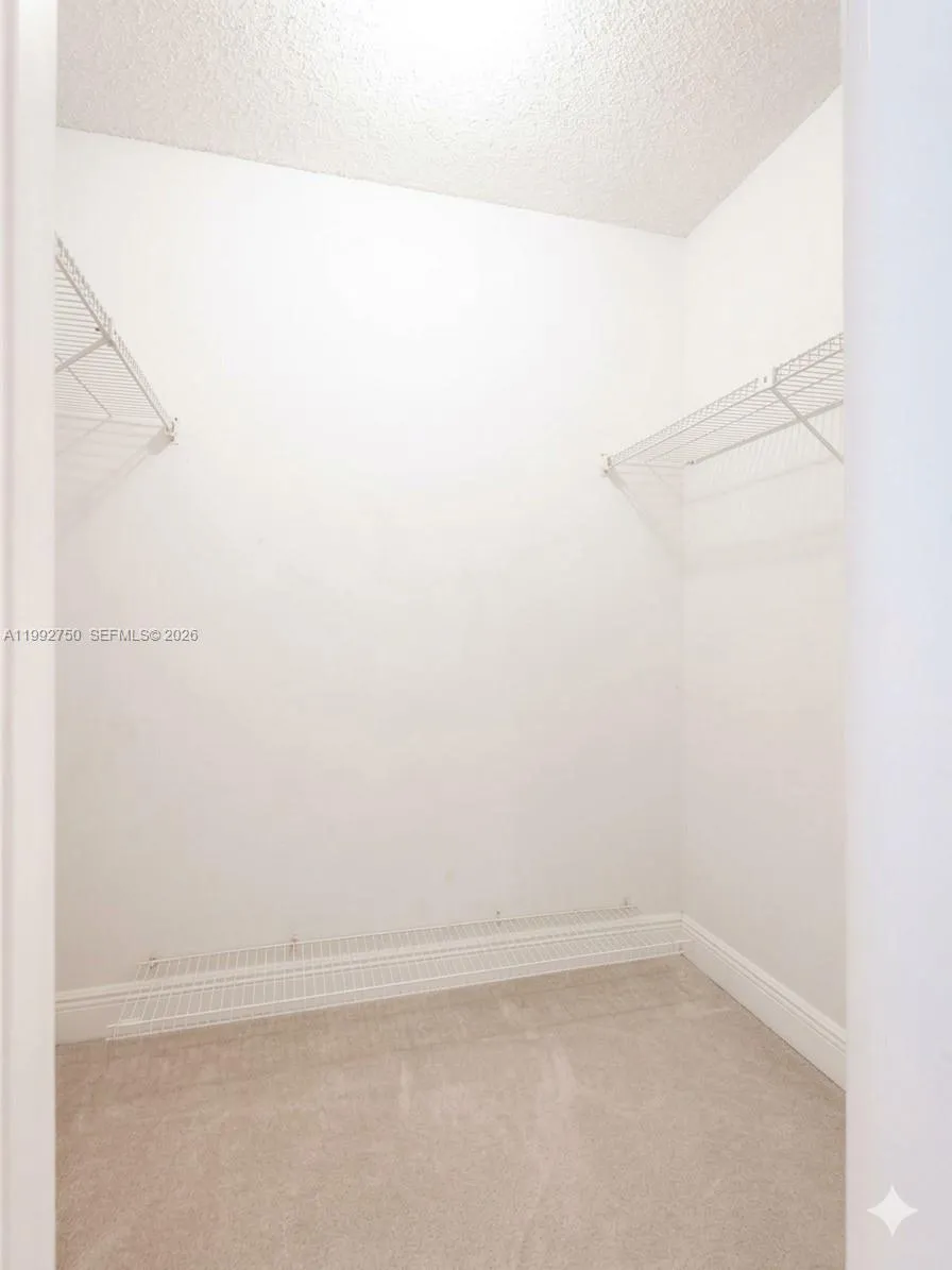 357 Lakeview Dr 201, Weston, Florida 33326, Weston, Florida 33326, 2 Bedrooms Bedrooms, ,2 BathroomsBathrooms,Residential Lease,For Rent,357 Lakeview Dr 201, Weston, Florida 33326,A11992750