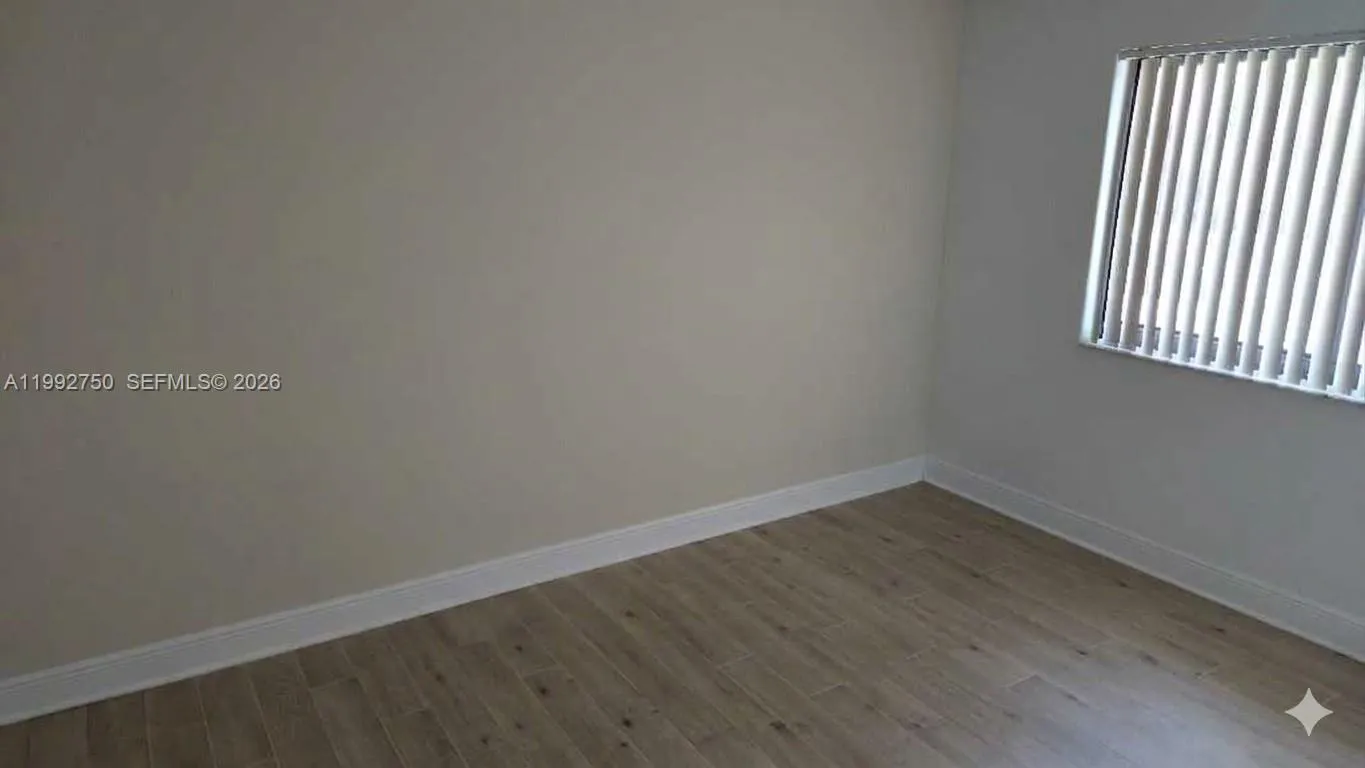 357 Lakeview Dr 201, Weston, Florida 33326, Weston, Florida 33326, 2 Bedrooms Bedrooms, ,2 BathroomsBathrooms,Residential Lease,For Rent,357 Lakeview Dr 201, Weston, Florida 33326,A11992750