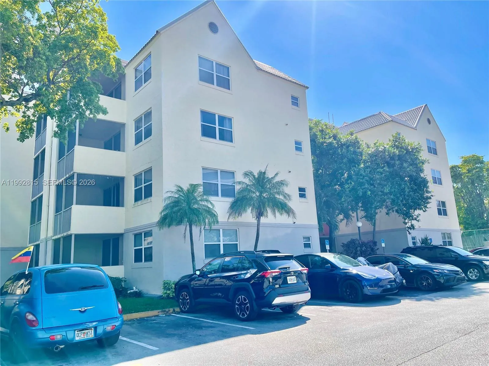 8255 Lake Dr 102, Doral, Florida 33166, Doral, Florida 33166, 1 Bedroom Bedrooms, ,1 BathroomBathrooms,Residential Lease,For Rent,8255 Lake Dr 102, Doral, Florida 33166,A11992815