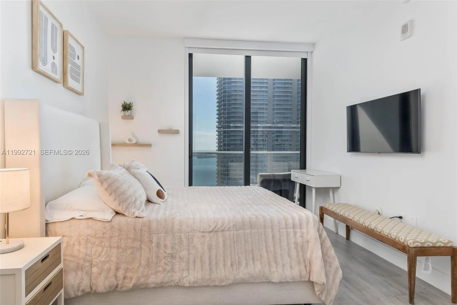 Miami, Florida 33131, 2 Bedrooms Bedrooms, ,3 BathroomsBathrooms,Residential Lease,For Rent,A11992721