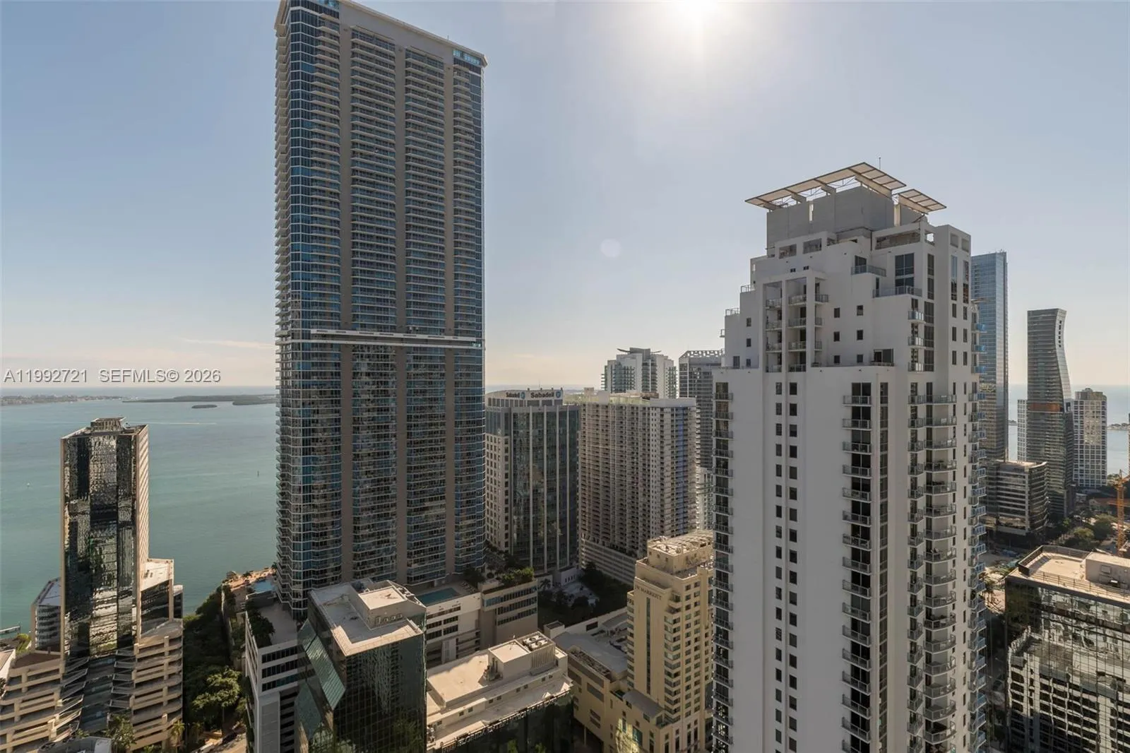 Miami, Florida 33131, 2 Bedrooms Bedrooms, ,3 BathroomsBathrooms,Residential Lease,For Rent,A11992721