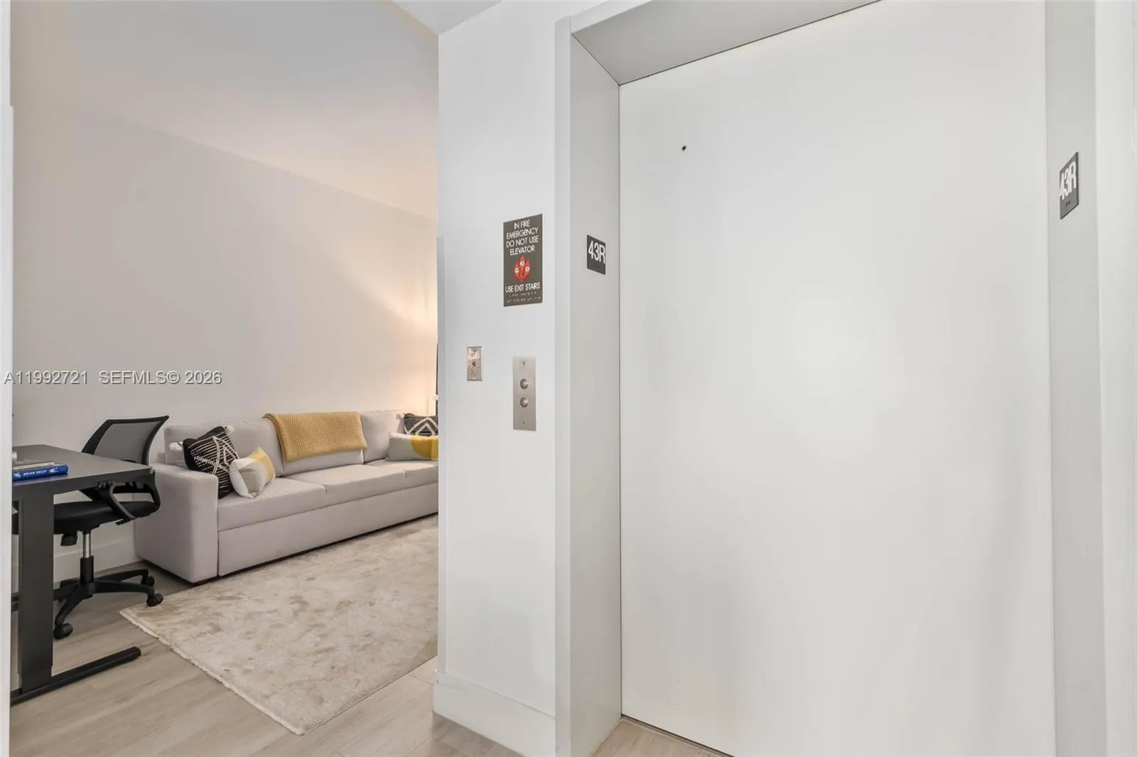 Miami, Florida 33131, 2 Bedrooms Bedrooms, ,3 BathroomsBathrooms,Residential Lease,For Rent,A11992721