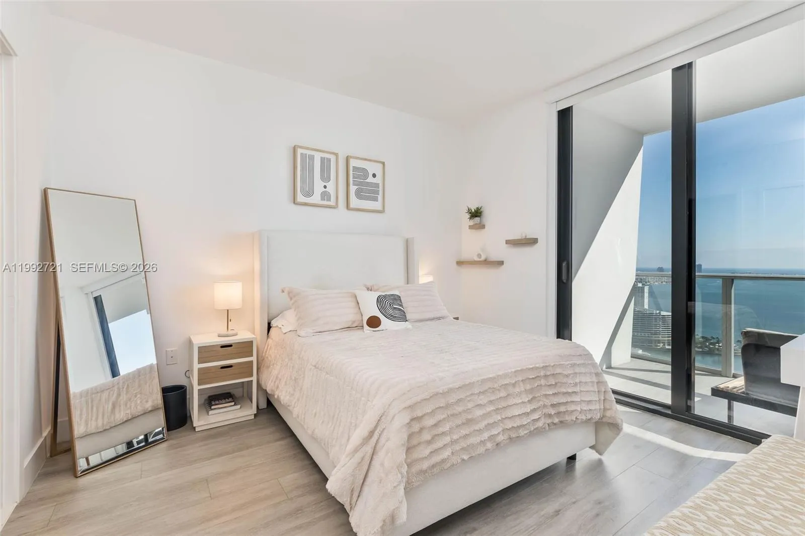 Miami, Florida 33131, 2 Bedrooms Bedrooms, ,3 BathroomsBathrooms,Residential Lease,For Rent,A11992721