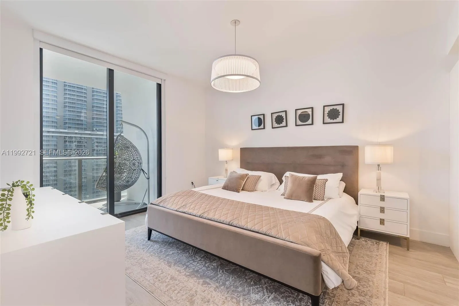 Miami, Florida 33131, 2 Bedrooms Bedrooms, ,3 BathroomsBathrooms,Residential Lease,For Rent,A11992721