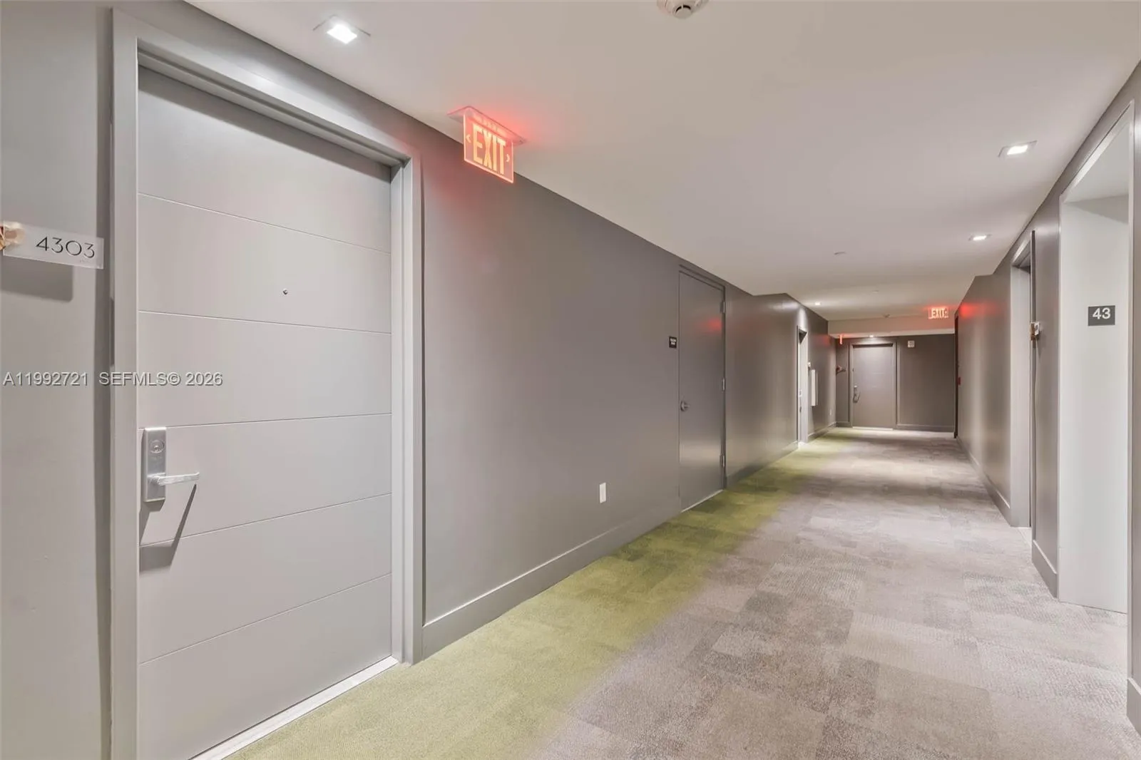 Miami, Florida 33131, 2 Bedrooms Bedrooms, ,3 BathroomsBathrooms,Residential Lease,For Rent,A11992721