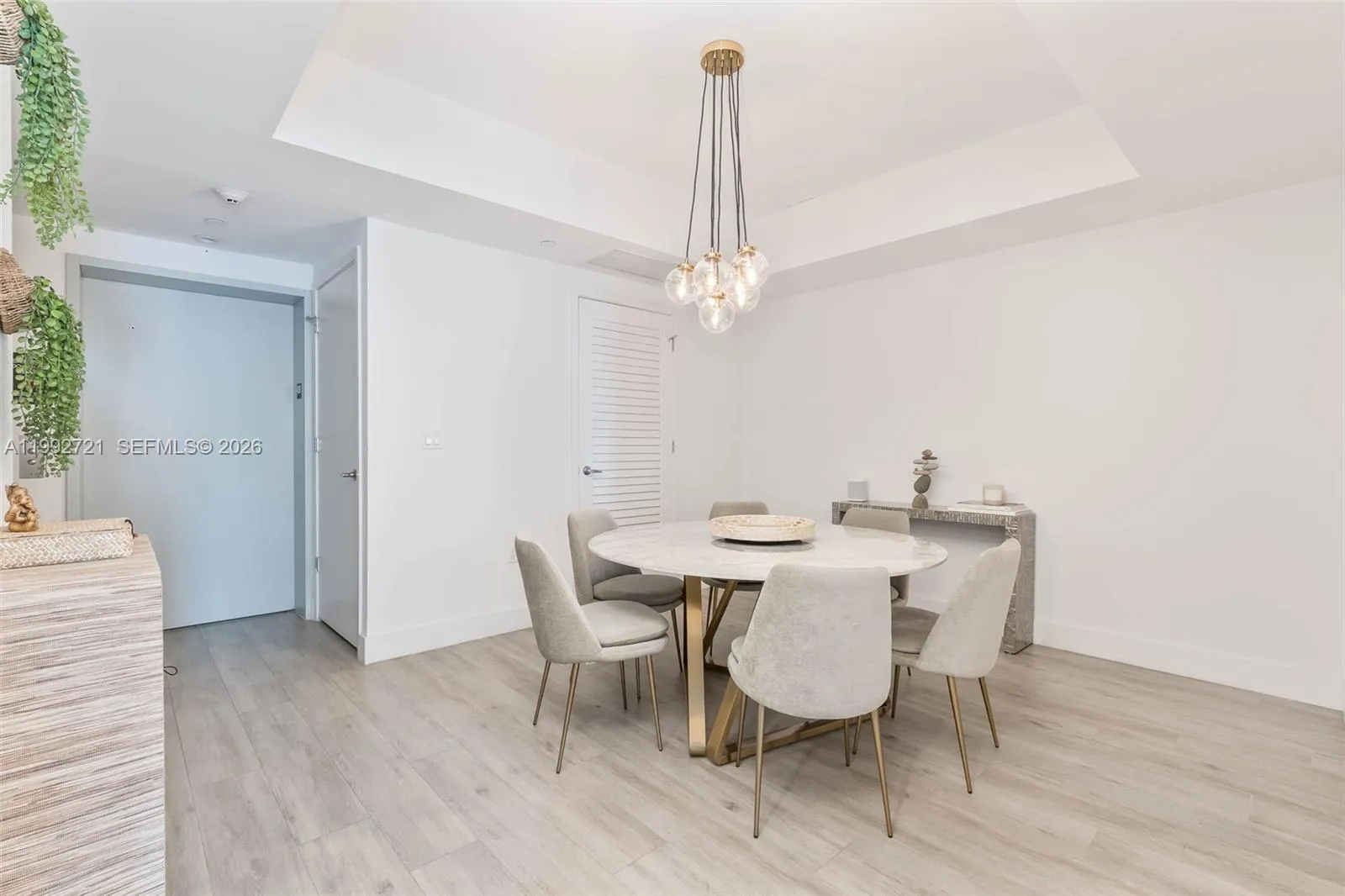 Miami, Florida 33131, 2 Bedrooms Bedrooms, ,3 BathroomsBathrooms,Residential Lease,For Rent,A11992721