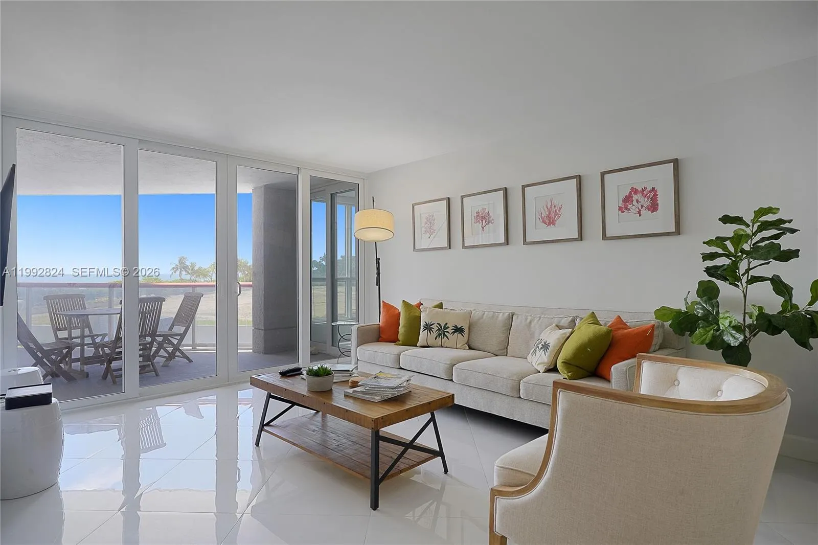 Miami Beach, Florida 33141, 2 Bedrooms Bedrooms, ,2 BathroomsBathrooms,Residential Lease,For Rent,A11992824