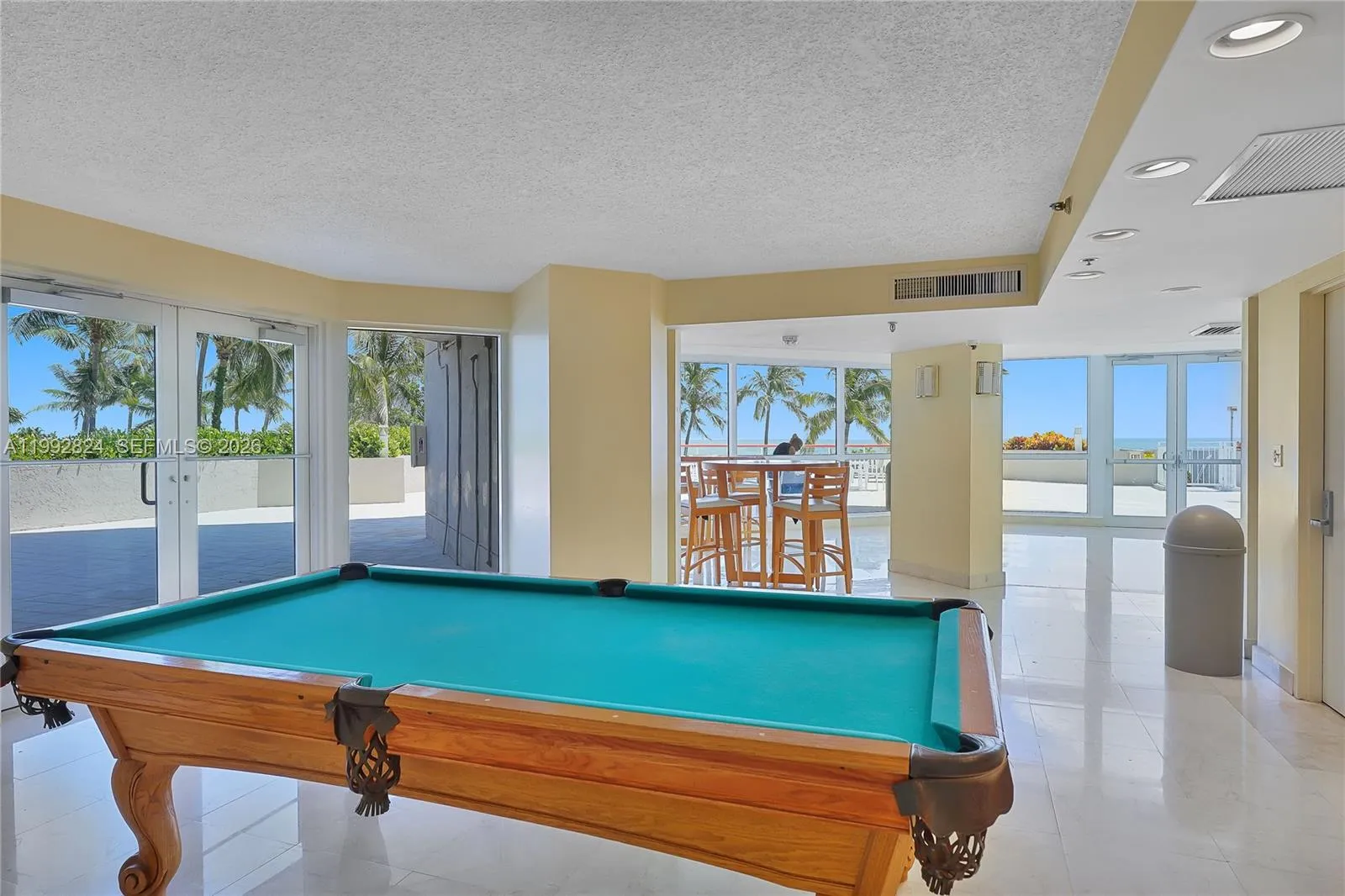 Miami Beach, Florida 33141, 2 Bedrooms Bedrooms, ,2 BathroomsBathrooms,Residential Lease,For Rent,A11992824