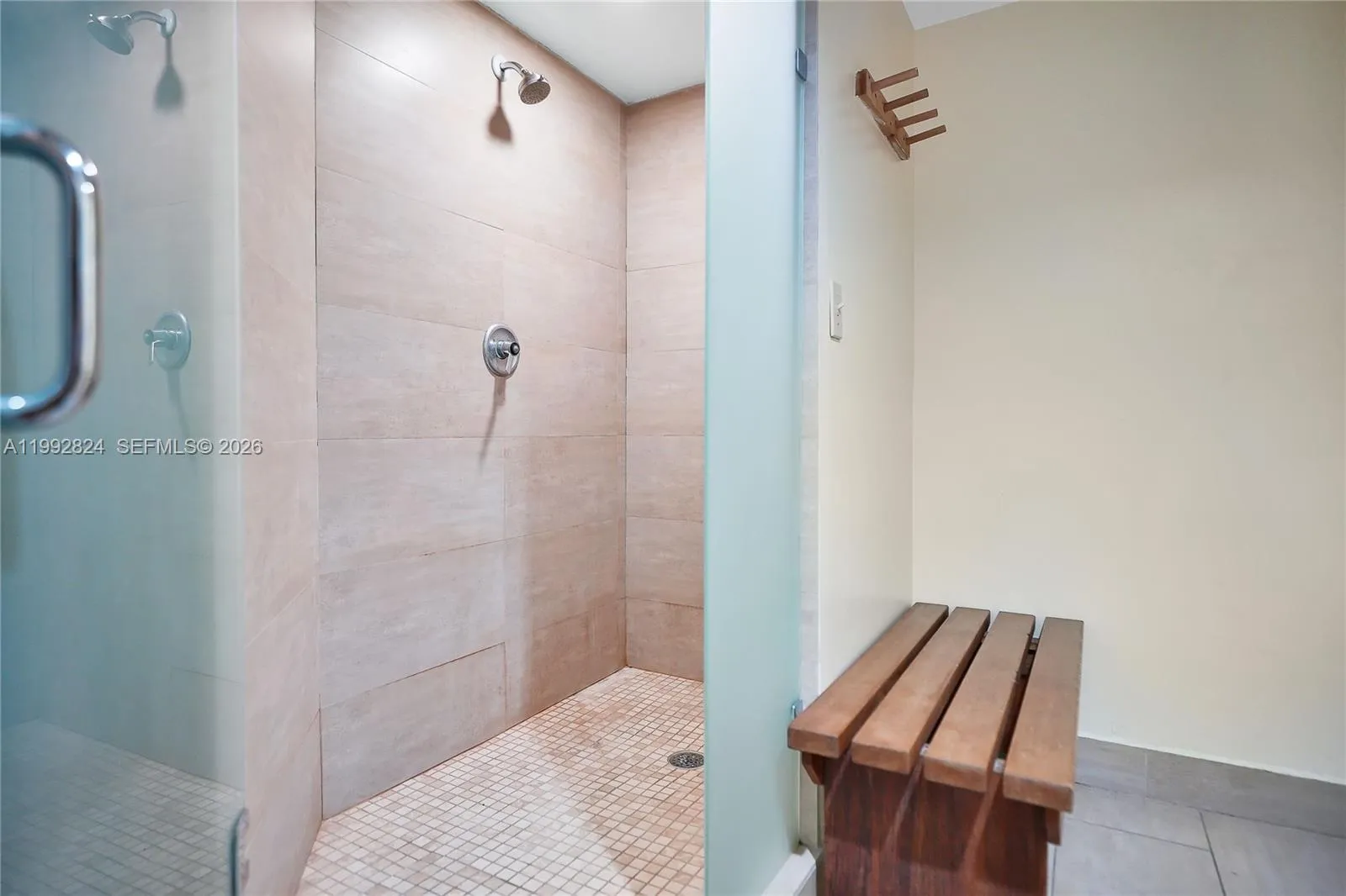 Miami Beach, Florida 33141, 2 Bedrooms Bedrooms, ,2 BathroomsBathrooms,Residential Lease,For Rent,A11992824