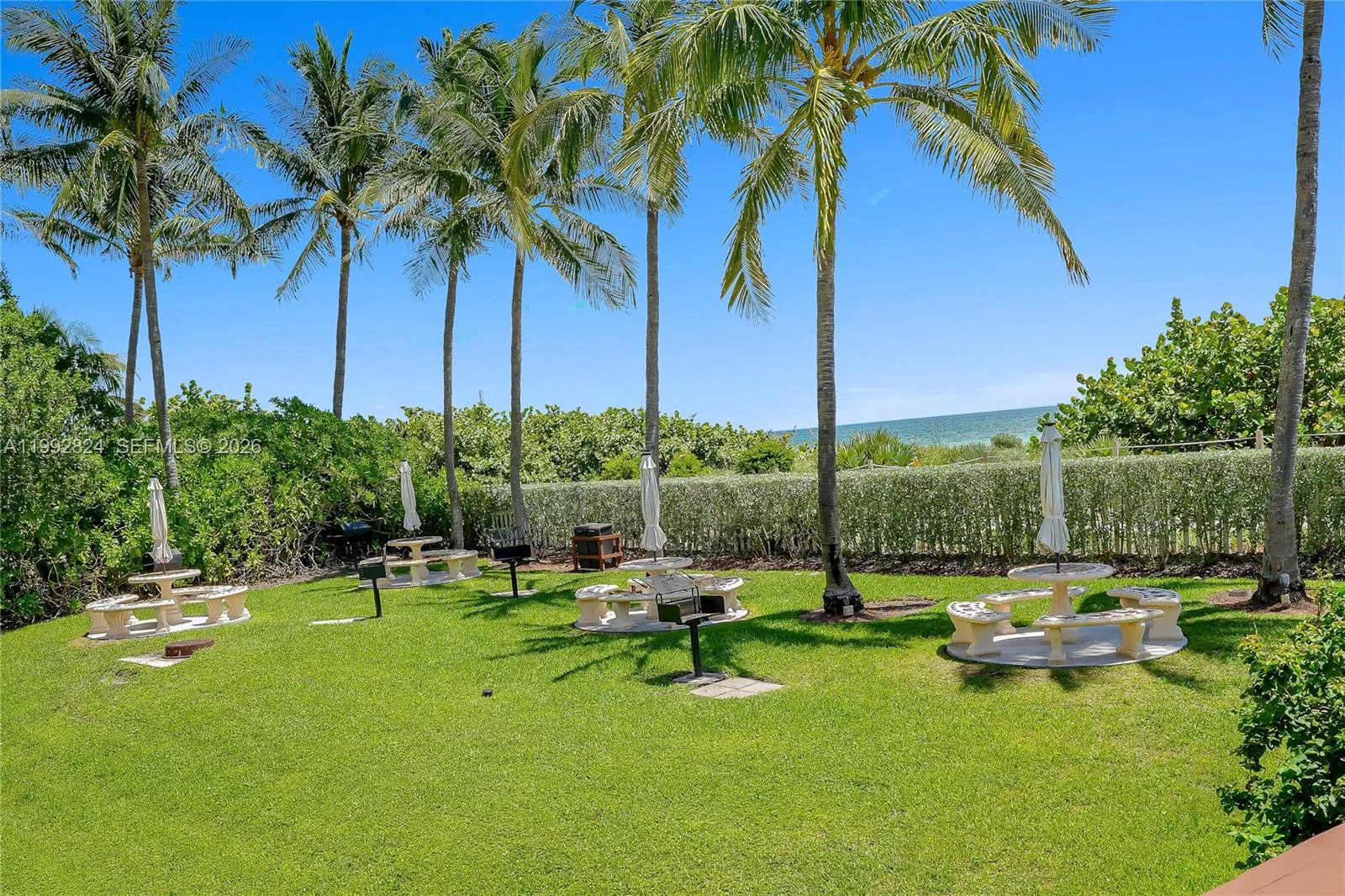 Miami Beach, Florida 33141, 2 Bedrooms Bedrooms, ,2 BathroomsBathrooms,Residential Lease,For Rent,A11992824