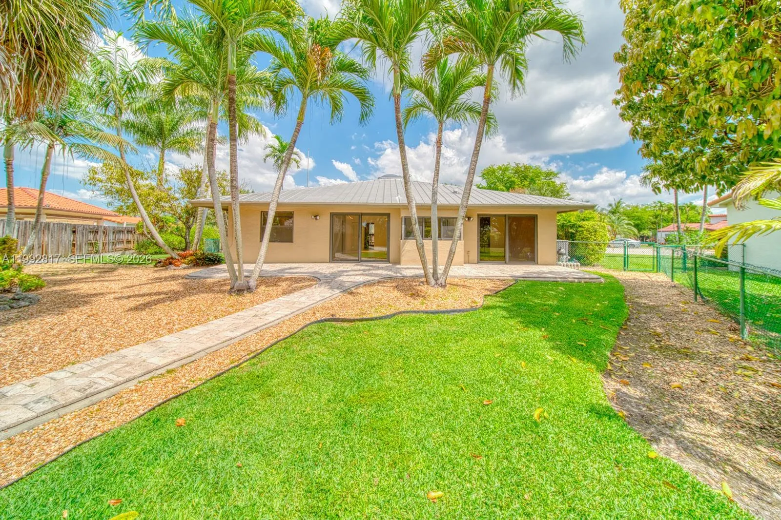 7320 Sw 100th Ct, Miami, Florida 33173, Miami, Florida 33173, 3 Bedrooms Bedrooms, ,2 BathroomsBathrooms,Residential Lease,For Rent,7320 Sw 100th Ct, Miami, Florida 33173,A11992817