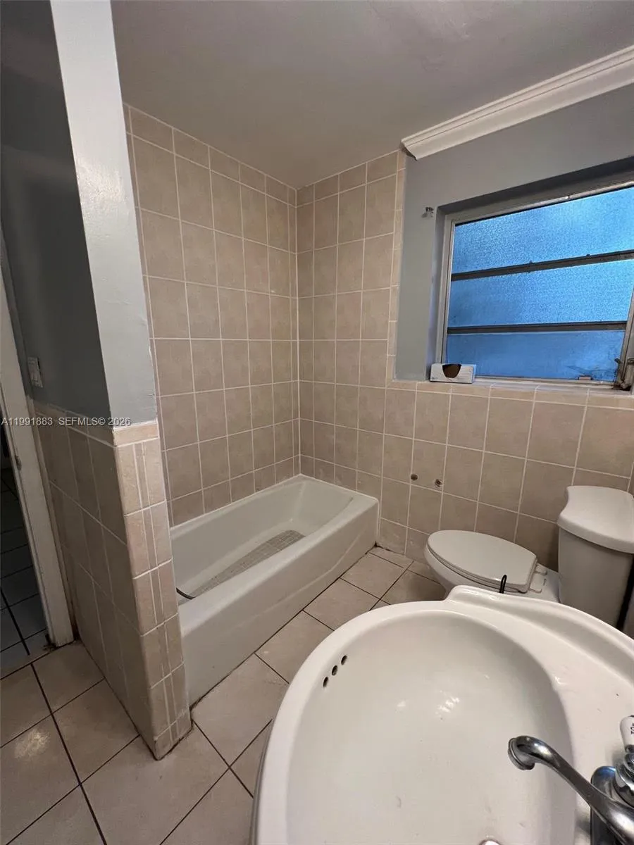 6610 Johnson St, Hollywood, Florida 33024, Hollywood, Florida 33024, 3 Bedrooms Bedrooms, ,2 BathroomsBathrooms,Residential Lease,For Rent,6610 Johnson St, Hollywood, Florida 33024,A11991883