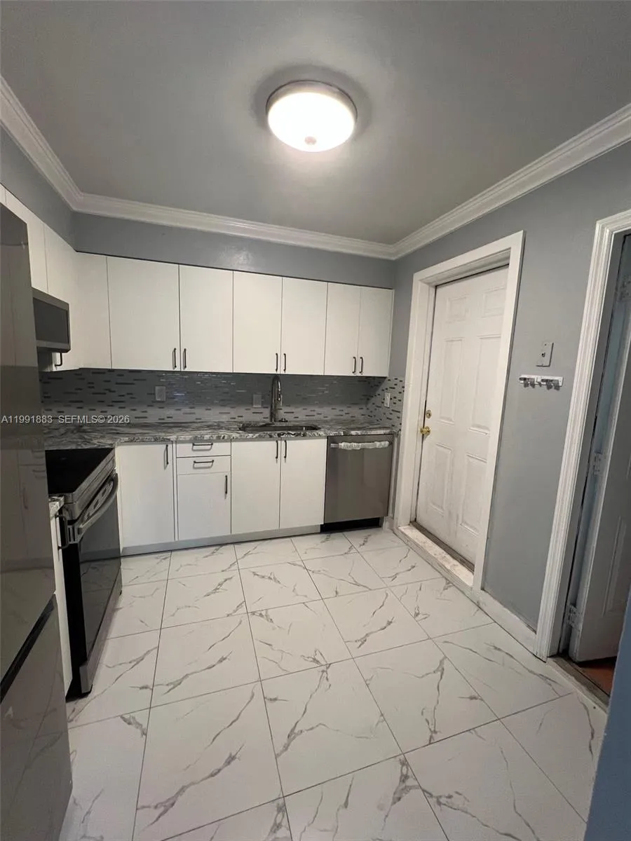 6610 Johnson St, Hollywood, Florida 33024, Hollywood, Florida 33024, 3 Bedrooms Bedrooms, ,2 BathroomsBathrooms,Residential Lease,For Rent,6610 Johnson St, Hollywood, Florida 33024,A11991883