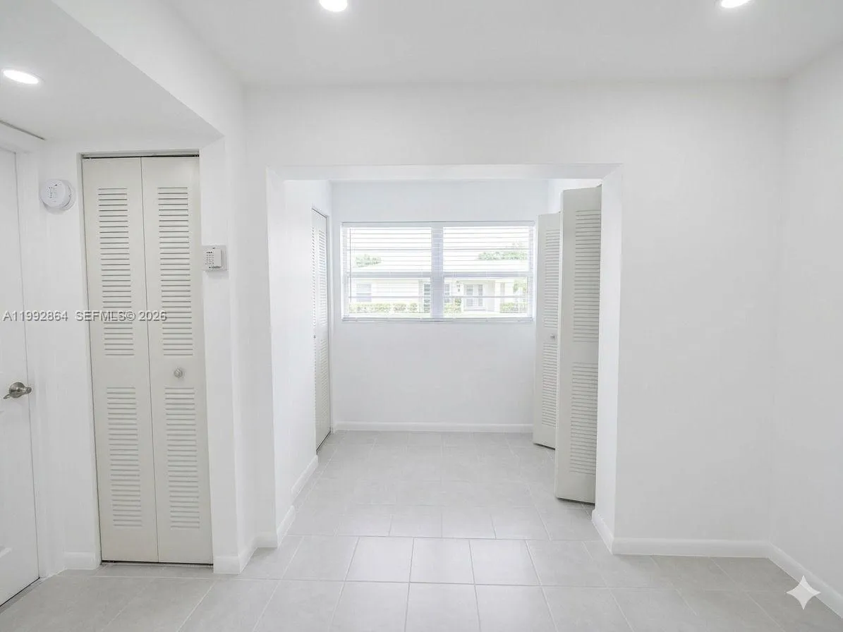 6270 W Flagler St A4, Miami, Florida 33144, Miami, Florida 33144, 1 Bedroom Bedrooms, ,1 BathroomBathrooms,Residential Lease,For Rent,6270 W Flagler St A4, Miami, Florida 33144,A11992864