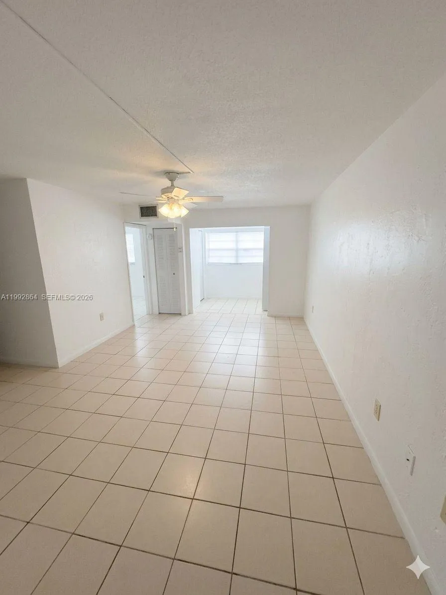 6270 W Flagler St A4, Miami, Florida 33144, Miami, Florida 33144, 1 Bedroom Bedrooms, ,1 BathroomBathrooms,Residential Lease,For Rent,6270 W Flagler St A4, Miami, Florida 33144,A11992864