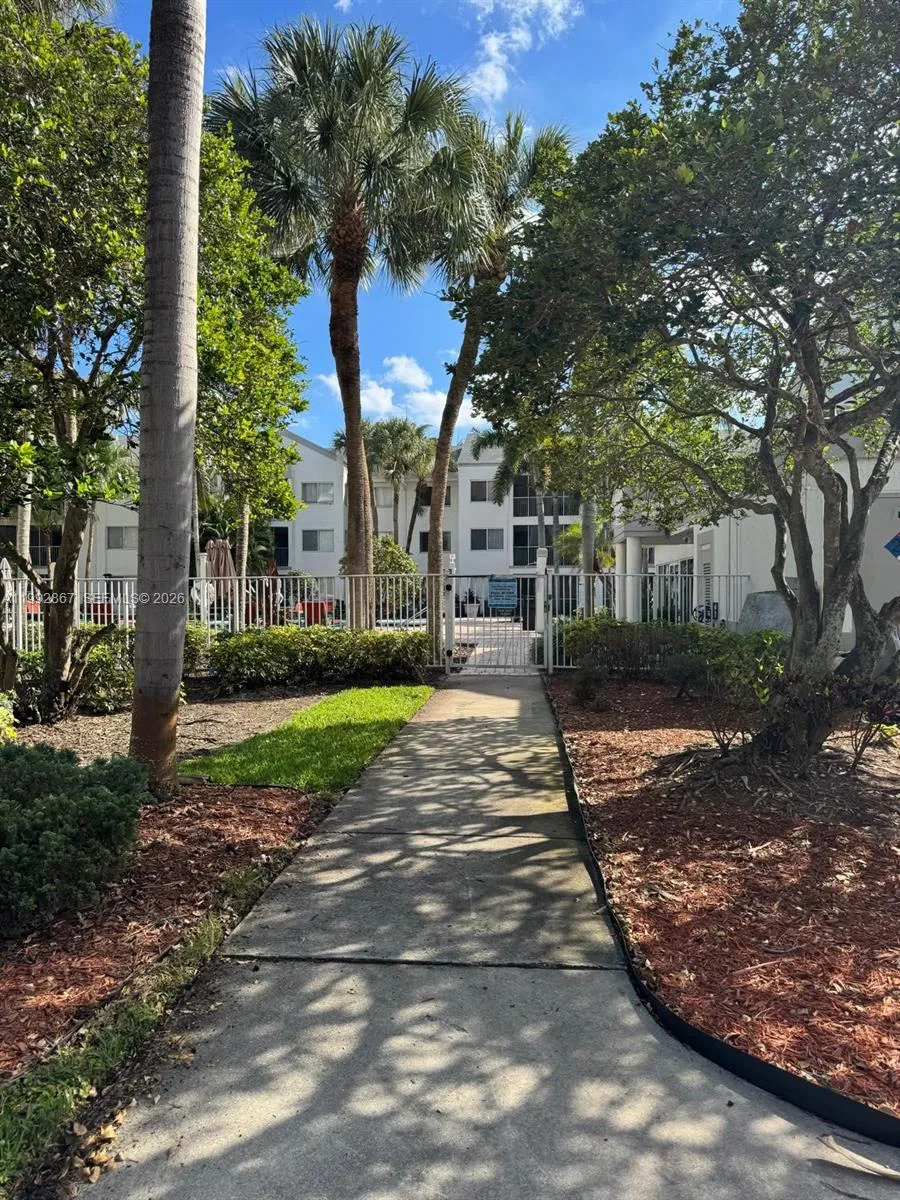 5760 Rock Island Rd 304, Tamarac, Florida 33319, Tamarac, Florida 33319, 1 Bedroom Bedrooms, ,1 BathroomBathrooms,Residential,For Sale,5760 Rock Island Rd 304, Tamarac, Florida 33319,A11992867