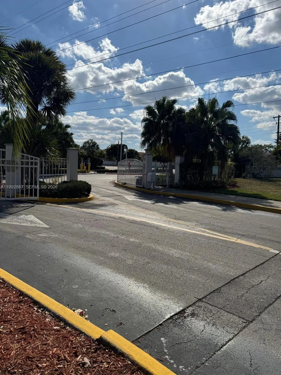 5760 Rock Island Rd 304, Tamarac, Florida 33319, Tamarac, Florida 33319, 1 Bedroom Bedrooms, ,1 BathroomBathrooms,Residential,For Sale,5760 Rock Island Rd 304, Tamarac, Florida 33319,A11992867