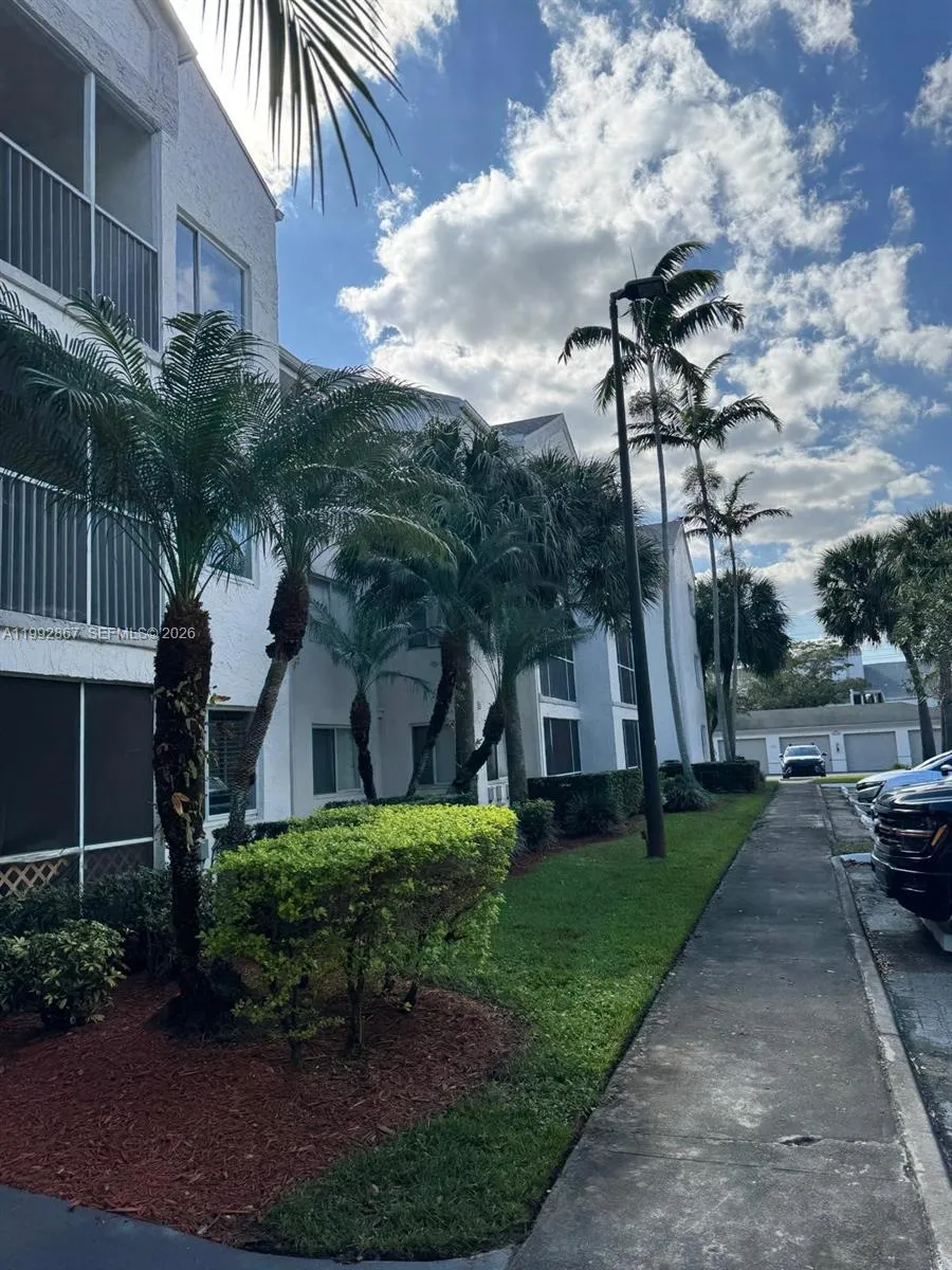 5760 Rock Island Rd 304, Tamarac, Florida 33319, Tamarac, Florida 33319, 1 Bedroom Bedrooms, ,1 BathroomBathrooms,Residential,For Sale,5760 Rock Island Rd 304, Tamarac, Florida 33319,A11992867