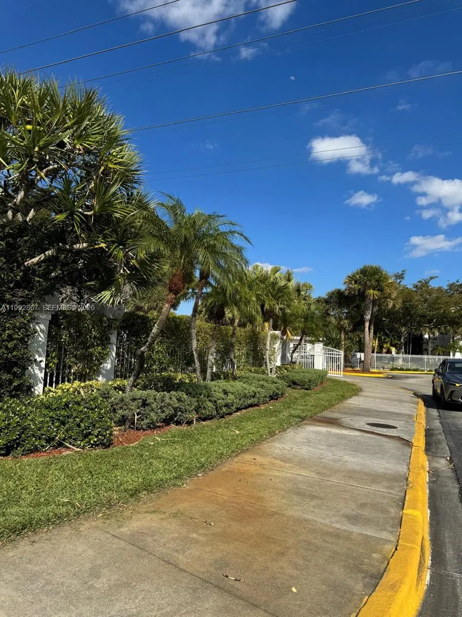 5760 Rock Island Rd 304, Tamarac, Florida 33319, Tamarac, Florida 33319, 1 Bedroom Bedrooms, ,1 BathroomBathrooms,Residential,For Sale,5760 Rock Island Rd 304, Tamarac, Florida 33319,A11992867