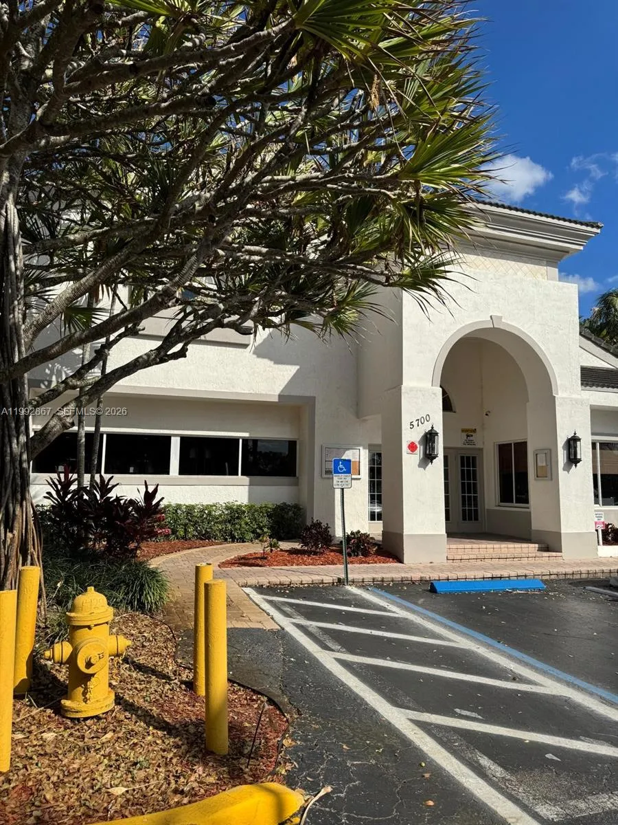 5760 Rock Island Rd 304, Tamarac, Florida 33319, Tamarac, Florida 33319, 1 Bedroom Bedrooms, ,1 BathroomBathrooms,Residential,For Sale,5760 Rock Island Rd 304, Tamarac, Florida 33319,A11992867