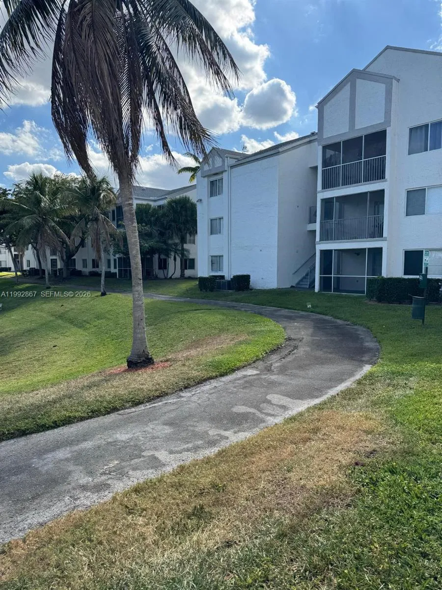 5760 Rock Island Rd 304, Tamarac, Florida 33319, Tamarac, Florida 33319, 1 Bedroom Bedrooms, ,1 BathroomBathrooms,Residential,For Sale,5760 Rock Island Rd 304, Tamarac, Florida 33319,A11992867