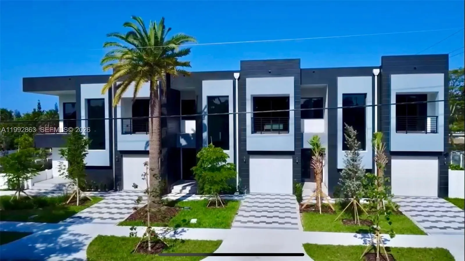 2342 Mckinley St 3, Hollywood, Florida 33020, Hollywood, Florida 33020, 3 Bedrooms Bedrooms, ,2 BathroomsBathrooms,Residential Lease,For Rent,2342 Mckinley St 3, Hollywood, Florida 33020,A11992863