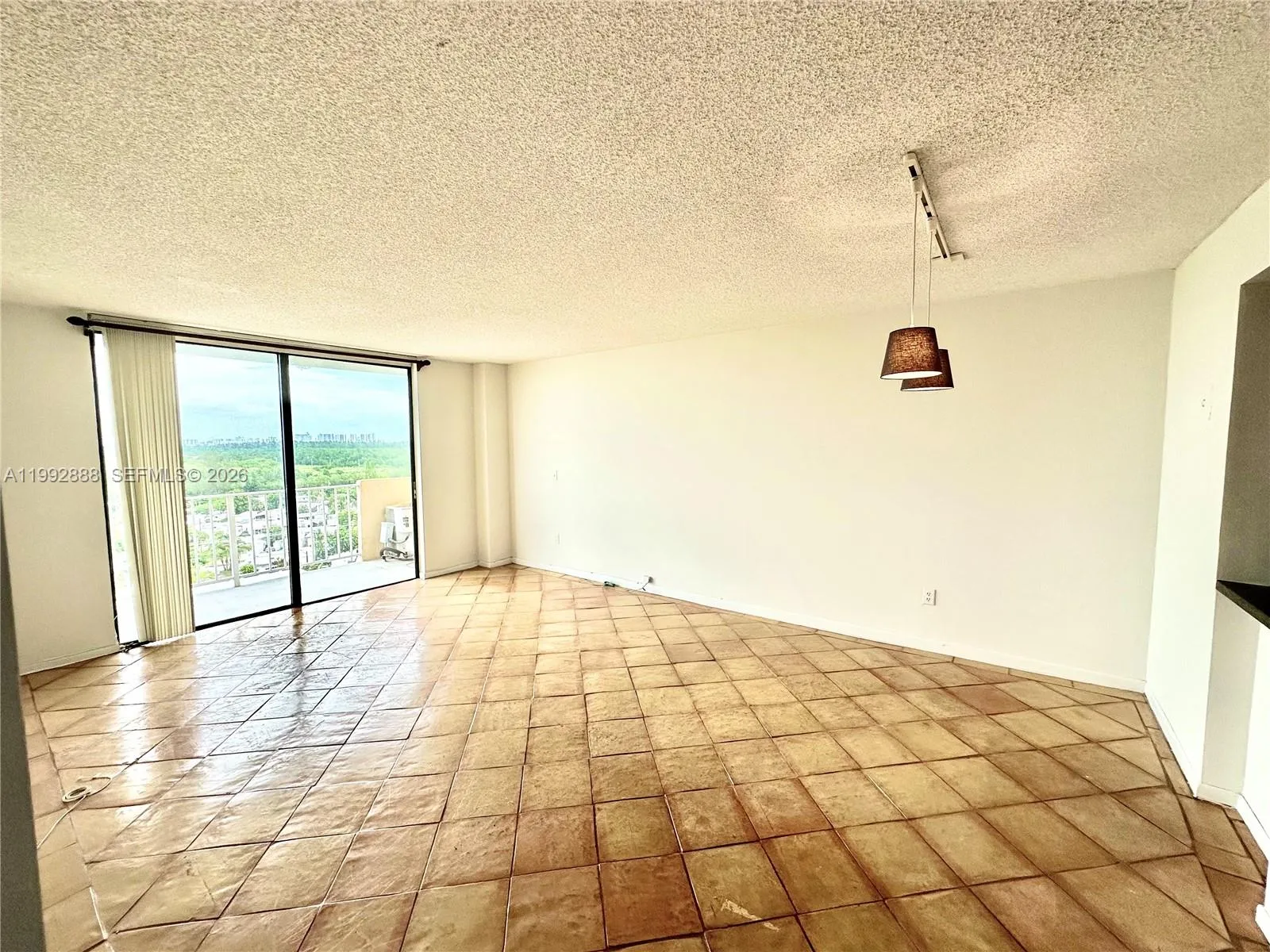 2350 Ne 135th St 1101, North Miami, Florida 33181, North Miami, Florida 33181, 1 Bedroom Bedrooms, ,1 BathroomBathrooms,Residential,For Sale,2350 Ne 135th St 1101, North Miami, Florida 33181,A11992888