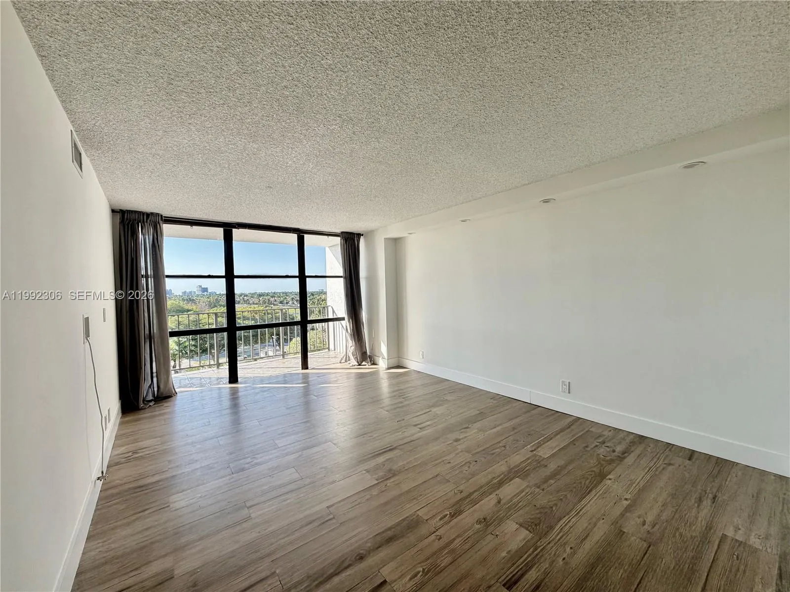 1000 Parkview Dr 723, Hallandale Beach, Florida 33, Hallandale Beach, Florida 33009, 2 Bedrooms Bedrooms, ,2 BathroomsBathrooms,Residential Lease,For Rent,1000 Parkview Dr 723, Hallandale Beach, Florida 33,A11992306