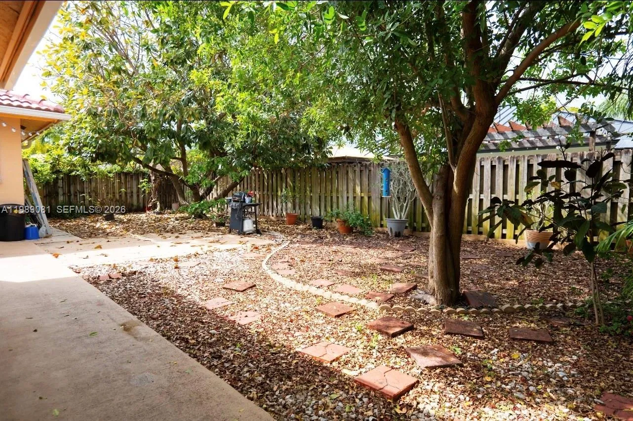 Miami, Florida 33196, 3 Bedrooms Bedrooms, ,2 BathroomsBathrooms,Residential,For Sale,A11989081