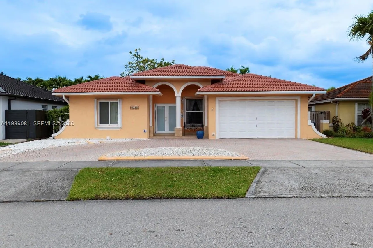 Miami, Florida 33196, 3 Bedrooms Bedrooms, ,2 BathroomsBathrooms,Residential,For Sale,A11989081