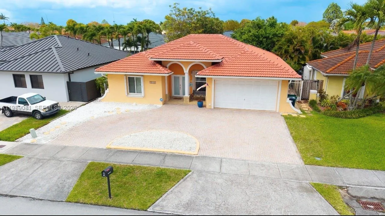 Miami, Florida 33196, 3 Bedrooms Bedrooms, ,2 BathroomsBathrooms,Residential,For Sale,A11989081