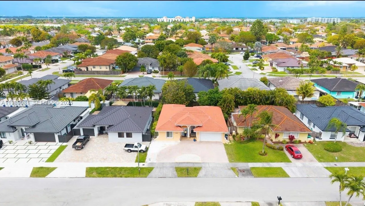 Miami, Florida 33196, 3 Bedrooms Bedrooms, ,2 BathroomsBathrooms,Residential,For Sale,A11989081