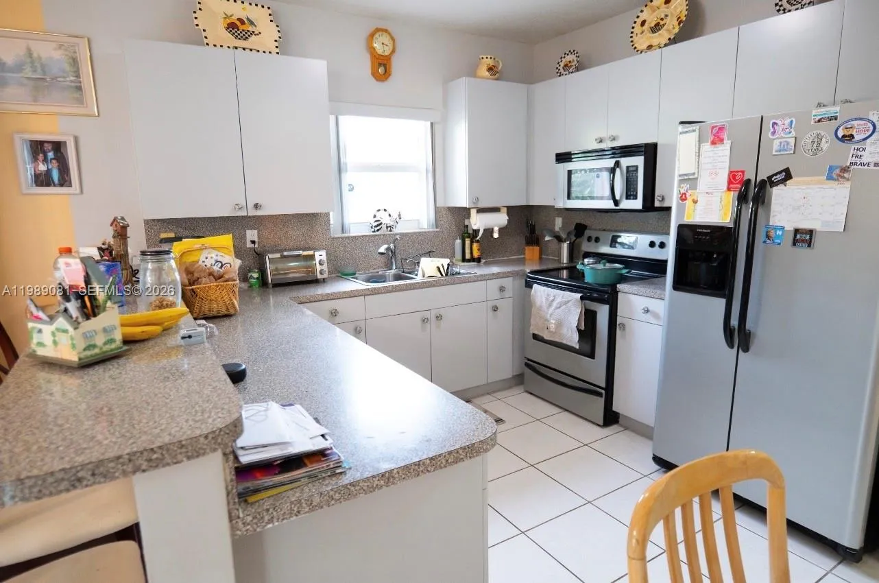 Miami, Florida 33196, 3 Bedrooms Bedrooms, ,2 BathroomsBathrooms,Residential,For Sale,A11989081