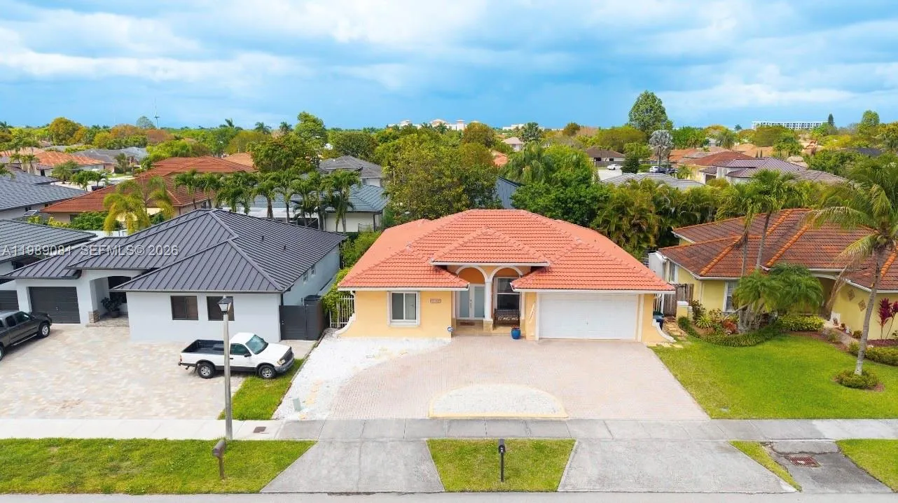 Miami, Florida 33196, 3 Bedrooms Bedrooms, ,2 BathroomsBathrooms,Residential,For Sale,A11989081