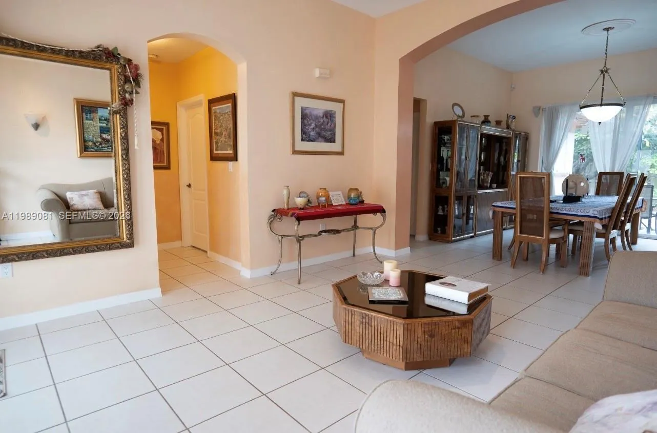 Miami, Florida 33196, 3 Bedrooms Bedrooms, ,2 BathroomsBathrooms,Residential,For Sale,A11989081