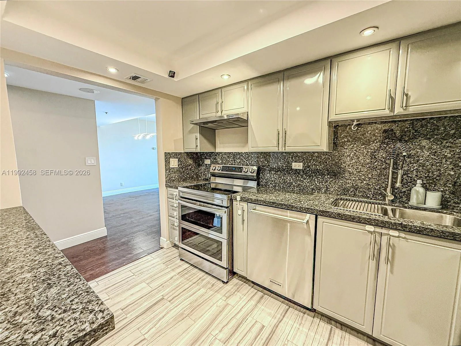 20355 Ne 34th Ct 1921, Aventura, Florida 33180, Aventura, Florida 33180, 2 Bedrooms Bedrooms, ,2 BathroomsBathrooms,Residential Lease,For Rent,20355 Ne 34th Ct 1921, Aventura, Florida 33180,A11992458