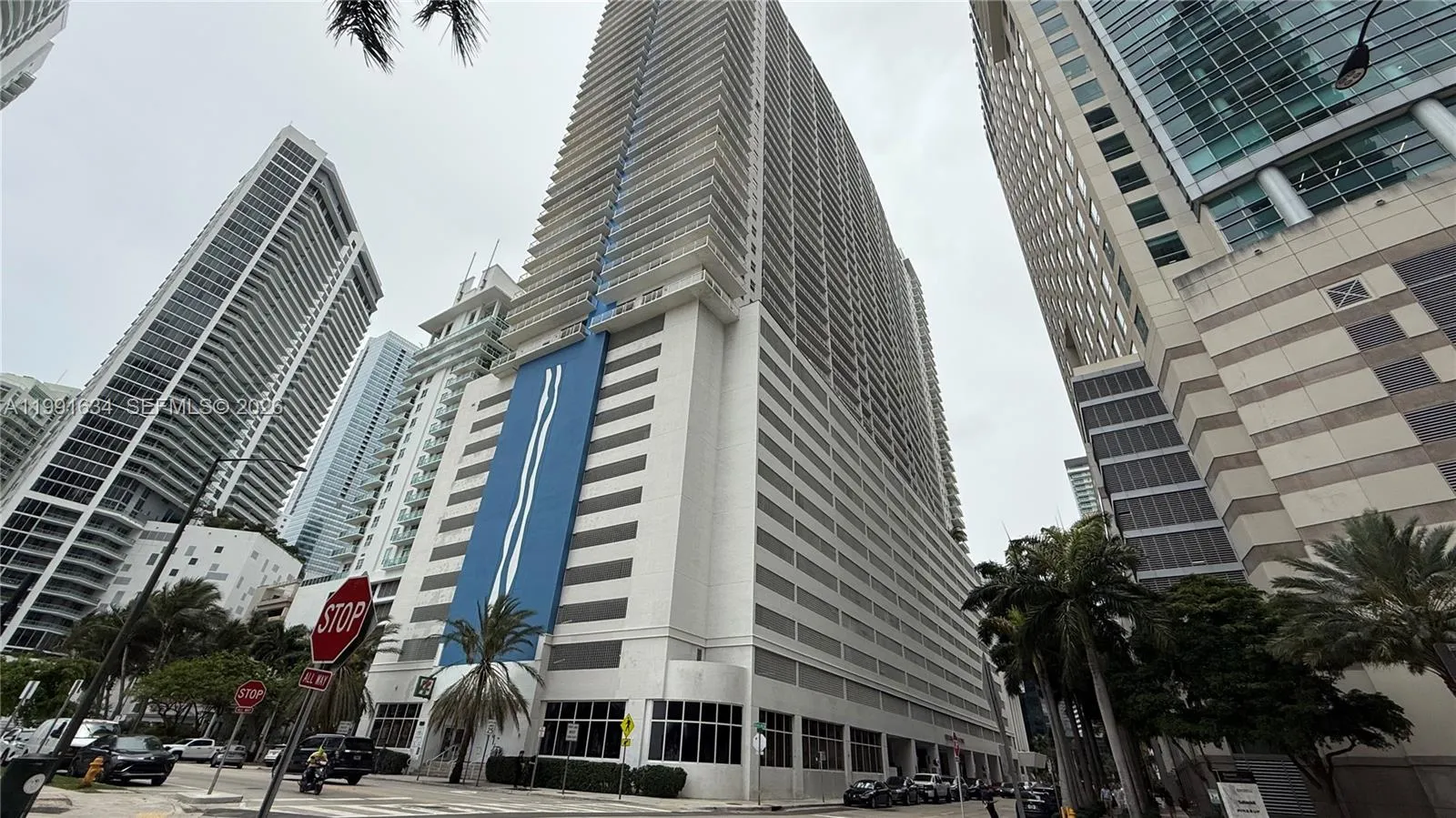 1200 Brickell Bay Dr 2216, Miami, Florida 33131, Miami, Florida 33131, ,1 BathroomBathrooms,Residential,For Sale,1200 Brickell Bay Dr 2216, Miami, Florida 33131,A11991634