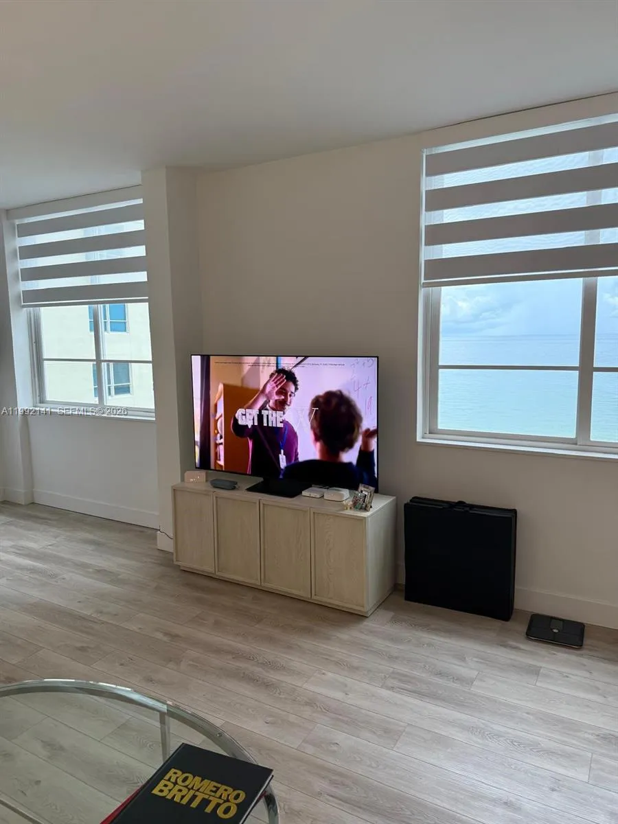 5005 Collins Ave 1525, Miami Beach, Florida 33140, Miami Beach, Florida 33140, 2 Bedrooms Bedrooms, ,1 BathroomBathrooms,Residential Lease,For Rent,5005 Collins Ave 1525, Miami Beach, Florida 33140,A11992141