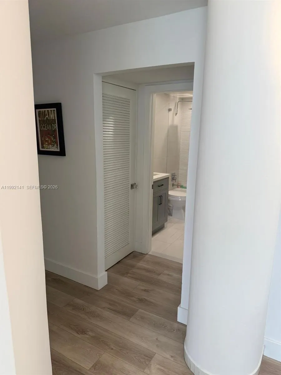 5005 Collins Ave 1525, Miami Beach, Florida 33140, Miami Beach, Florida 33140, 2 Bedrooms Bedrooms, ,1 BathroomBathrooms,Residential Lease,For Rent,5005 Collins Ave 1525, Miami Beach, Florida 33140,A11992141