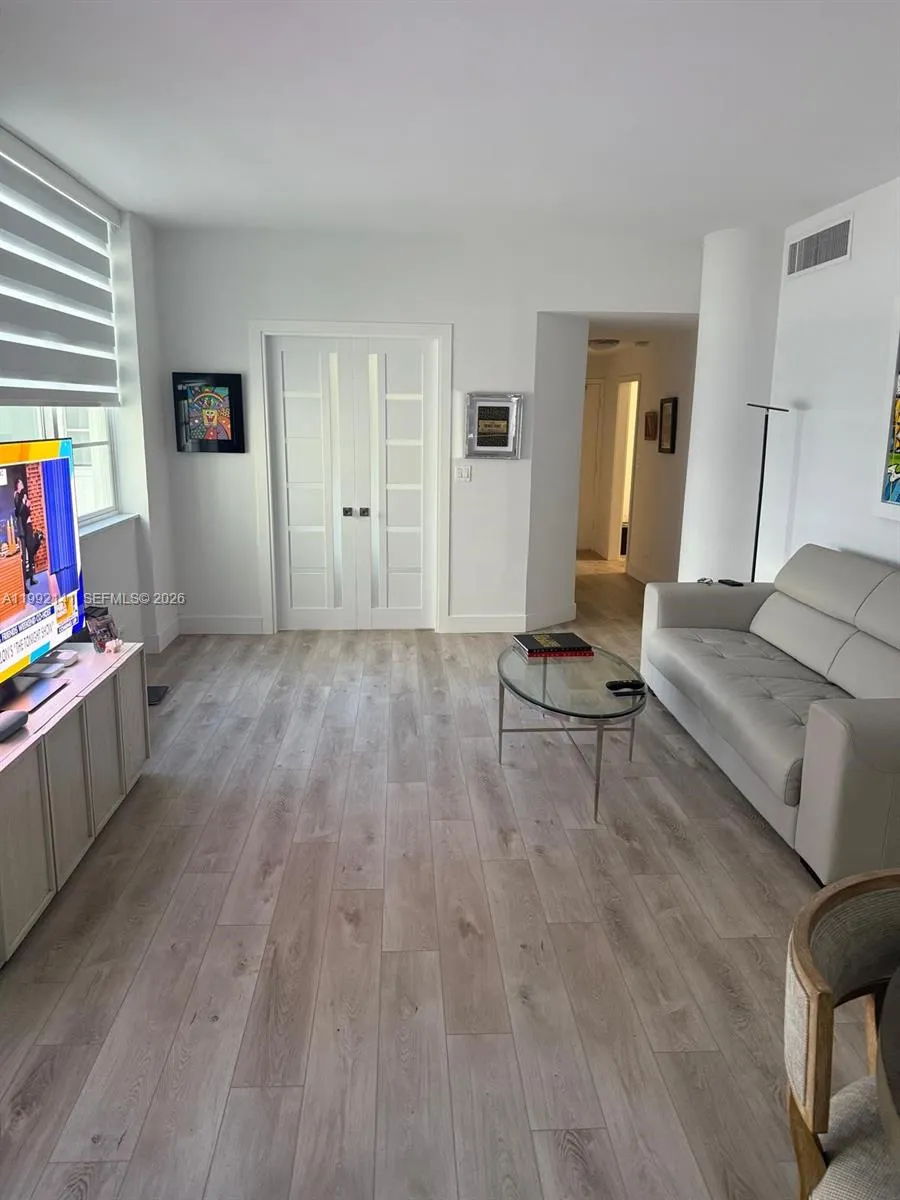 5005 Collins Ave 1525, Miami Beach, Florida 33140, Miami Beach, Florida 33140, 2 Bedrooms Bedrooms, ,1 BathroomBathrooms,Residential Lease,For Rent,5005 Collins Ave 1525, Miami Beach, Florida 33140,A11992141