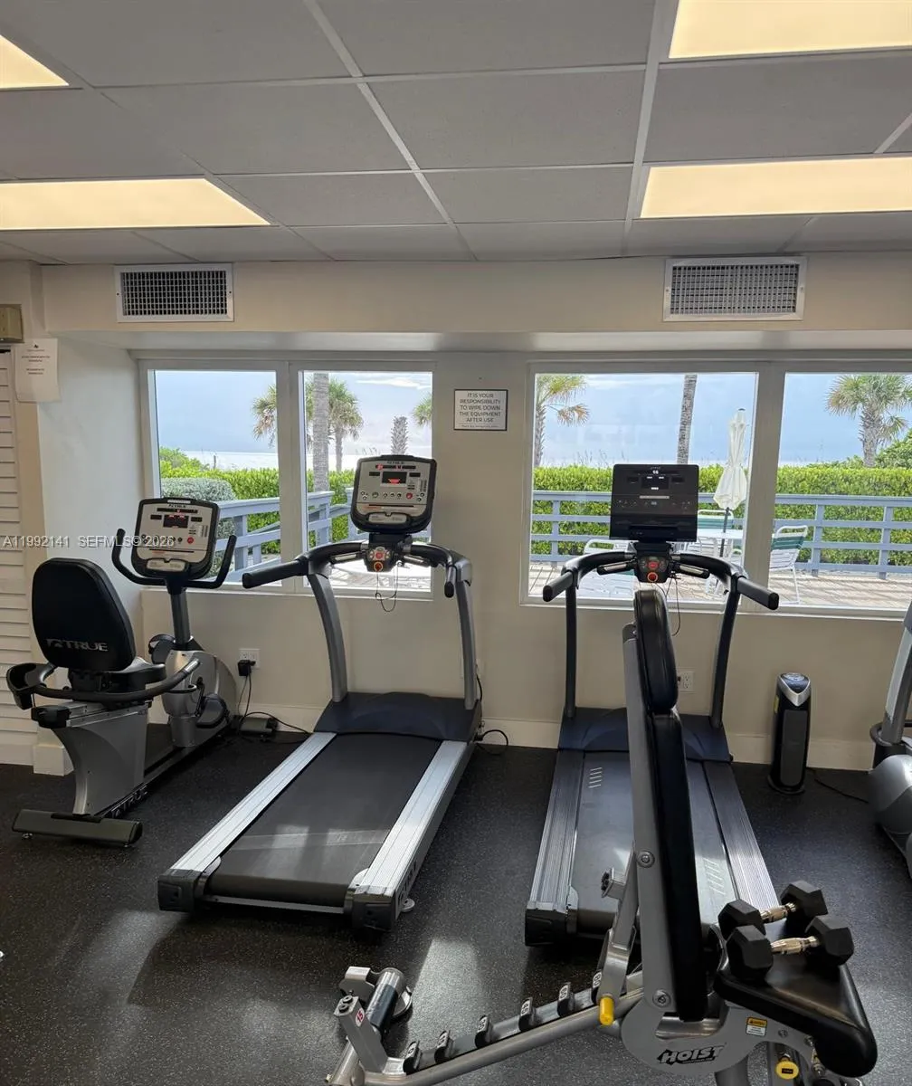 5005 Collins Ave 1525, Miami Beach, Florida 33140, Miami Beach, Florida 33140, 2 Bedrooms Bedrooms, ,1 BathroomBathrooms,Residential Lease,For Rent,5005 Collins Ave 1525, Miami Beach, Florida 33140,A11992141