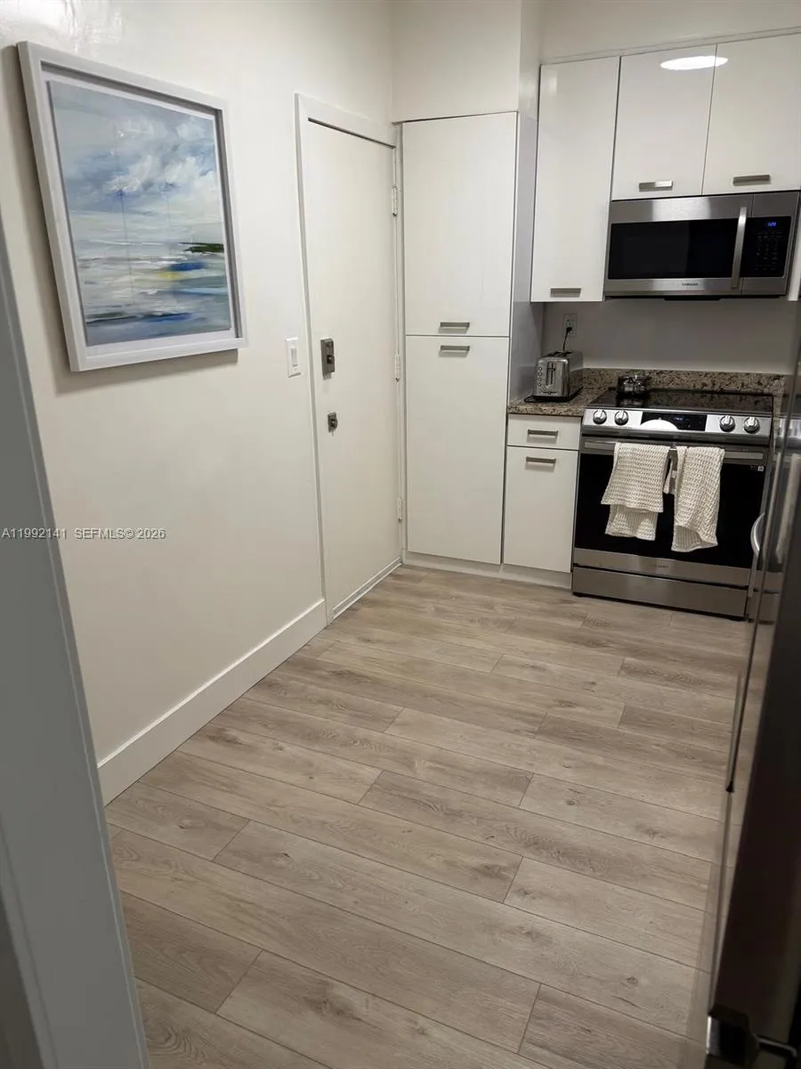 5005 Collins Ave 1525, Miami Beach, Florida 33140, Miami Beach, Florida 33140, 2 Bedrooms Bedrooms, ,1 BathroomBathrooms,Residential Lease,For Rent,5005 Collins Ave 1525, Miami Beach, Florida 33140,A11992141
