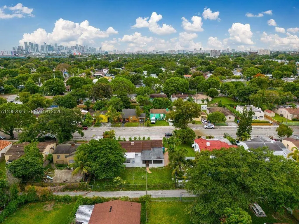 1262 - 1264 Nw 46th St, Miami, Florida 33142, Miami, Florida 33142, ,Commercial Sale,For Sale,1262 - 1264 Nw 46th St, Miami, Florida 33142,A11992936